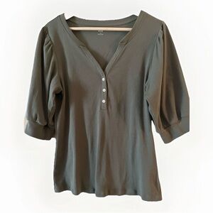 Gap factory V-Neck green puffed sleeve ribbed knit blouse